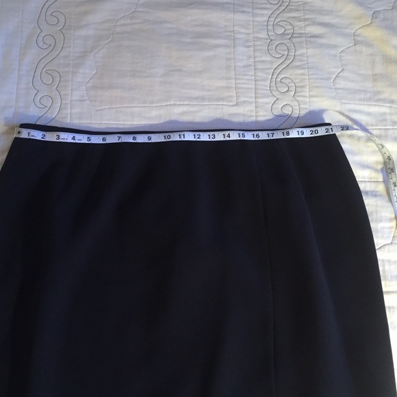 NWOT vintage Tahari black skirt suit - Picture 15 of 16